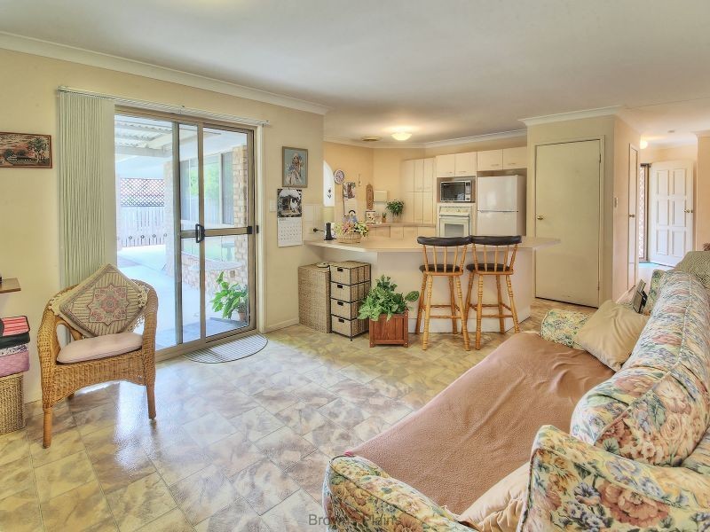 209 Waller Road, Regents Park QLD 4118