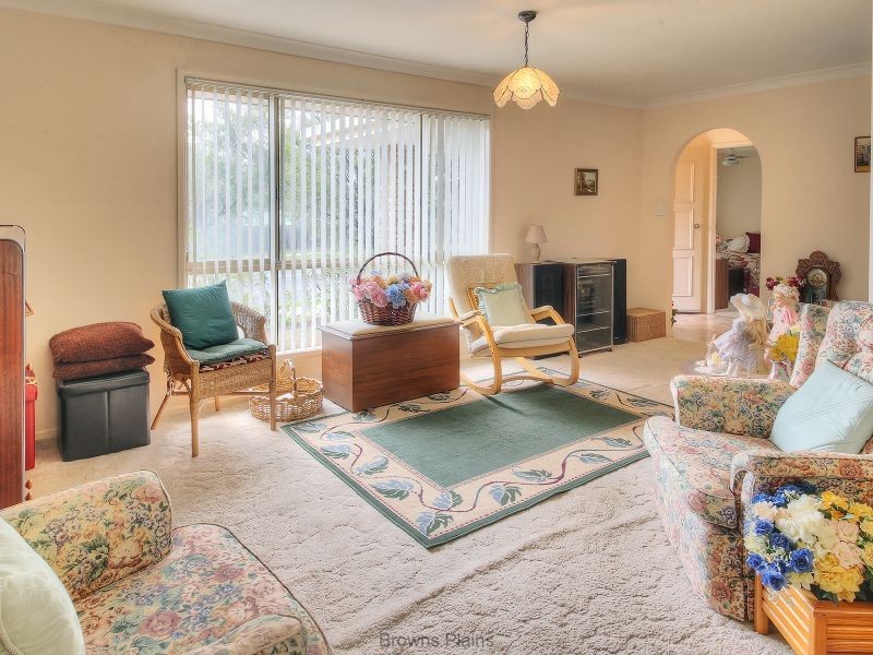 209 Waller Road, Regents Park QLD 4118