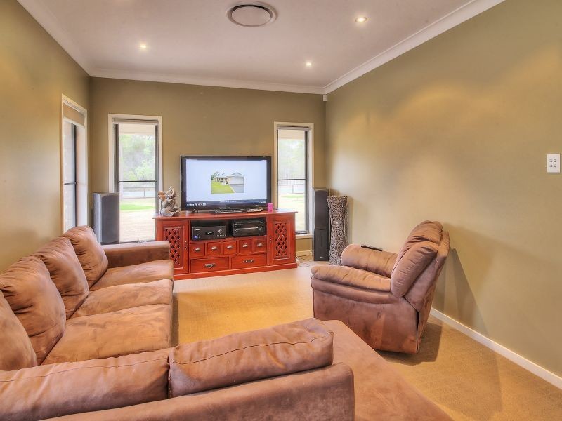 2-8 Boon Court, New Beith QLD 4124