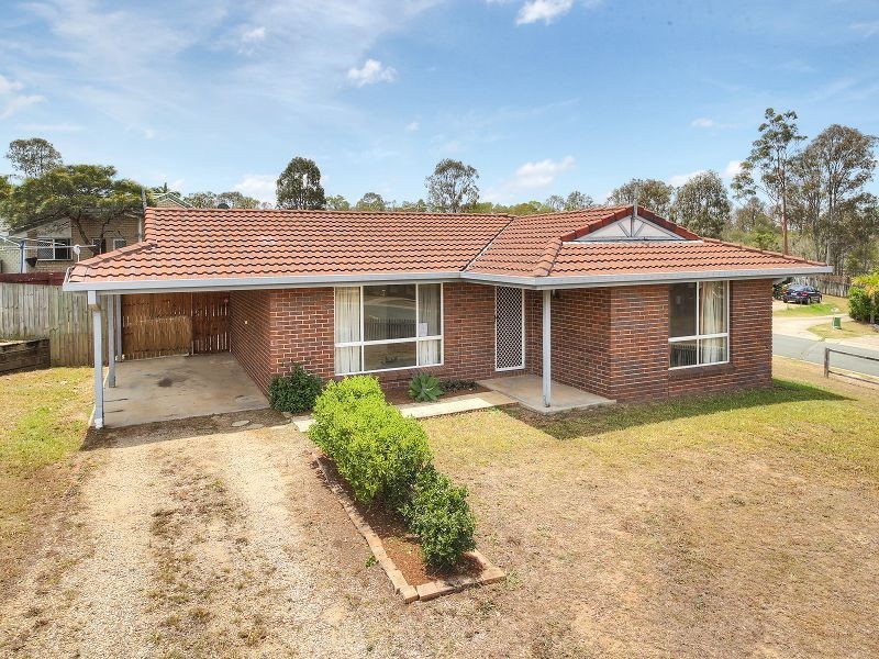 1 Troy Close, Edens Landing QLD 4207