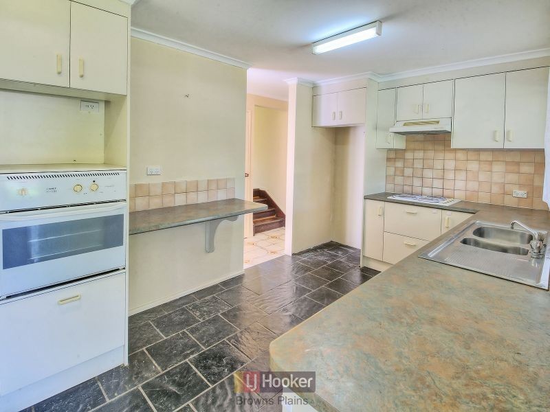 33 Highcrest Drive, Browns Plains QLD 4118