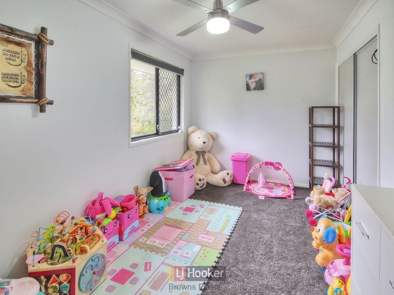 174 Merluna Road, Park Ridge South QLD 4125