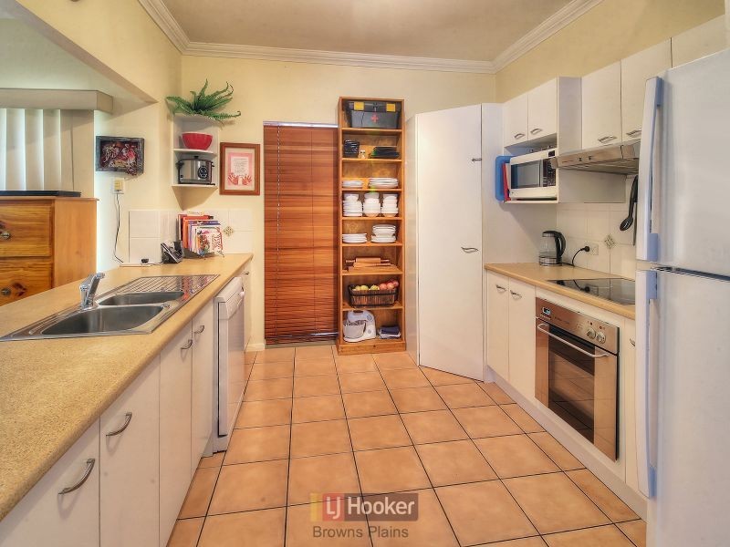 8 Norwood Row, Springfield QLD 4300