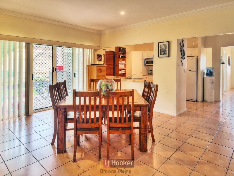 8 Norwood Row, Springfield QLD 4300