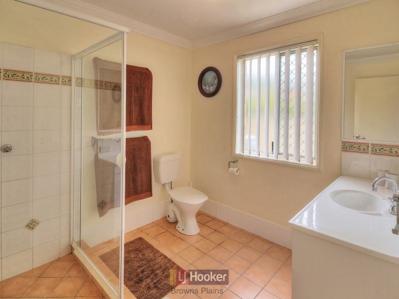 8 Norwood Row, Springfield QLD 4300