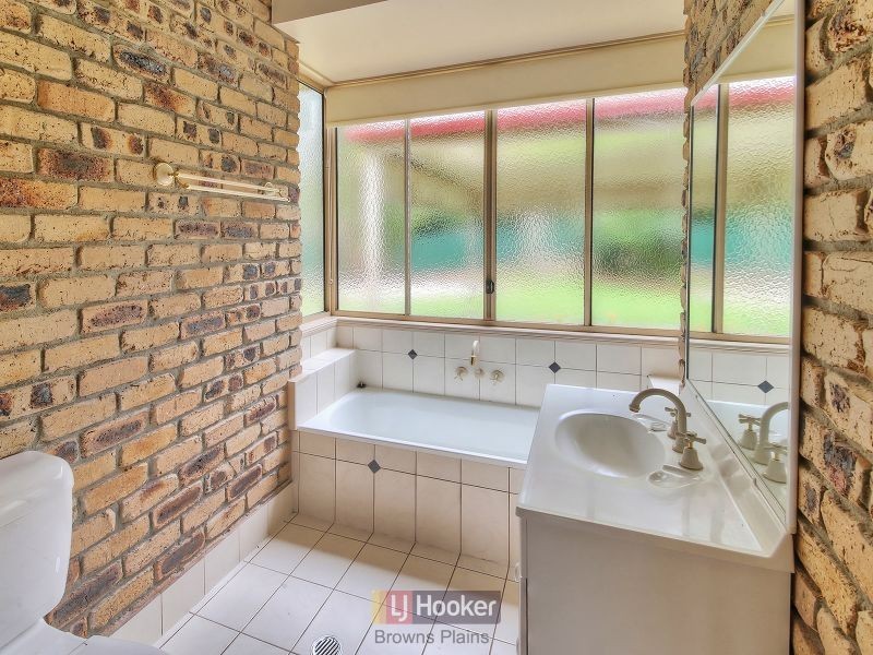 40 Holloway Road, Chambers Flat QLD 4133