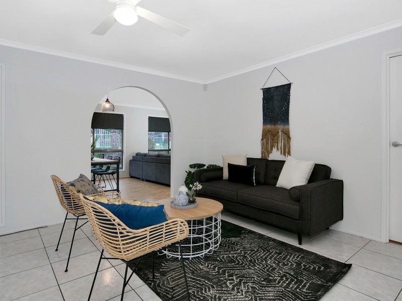 8 Erin Drive, Browns Plains QLD 4118