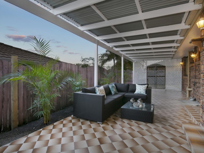 8 Erin Drive, Browns Plains QLD 4118