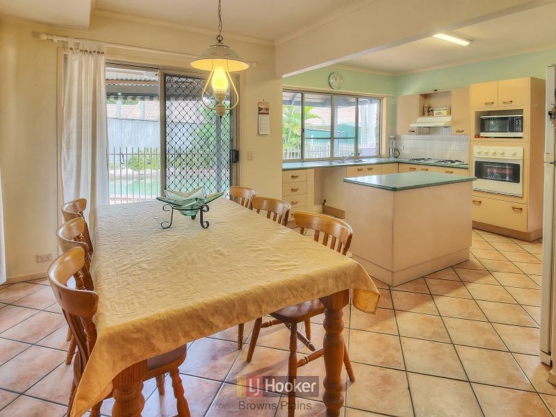 9 Nonda Place, Parkinson QLD 4115