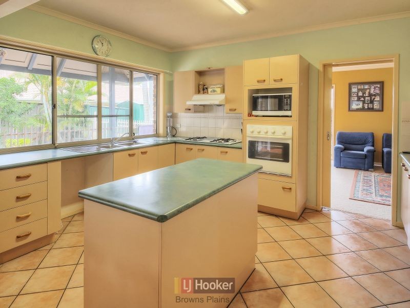 9 Nonda Place, Parkinson QLD 4115