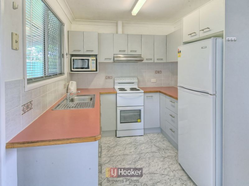 18 Dunblane Drive, Boronia Heights QLD 4124