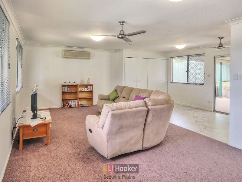 18 Dunblane Drive, Boronia Heights QLD 4124