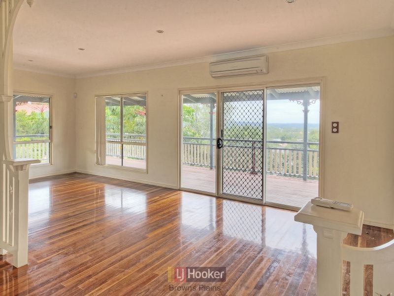 3 Vella Place, Edens Landing QLD 4207