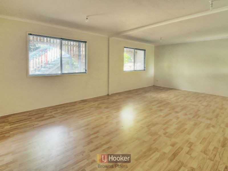 3 Vella Place, Edens Landing QLD 4207