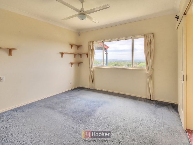 3 Vella Place, Edens Landing QLD 4207
