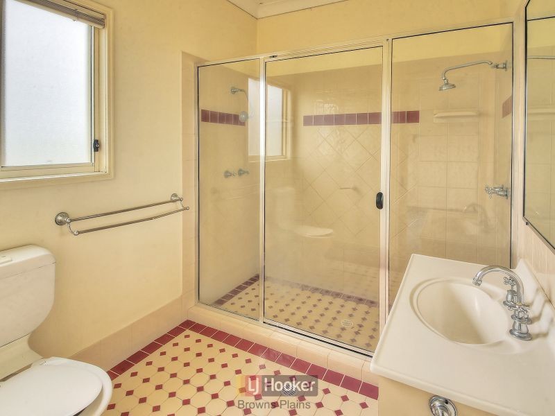 3 Vella Place, Edens Landing QLD 4207