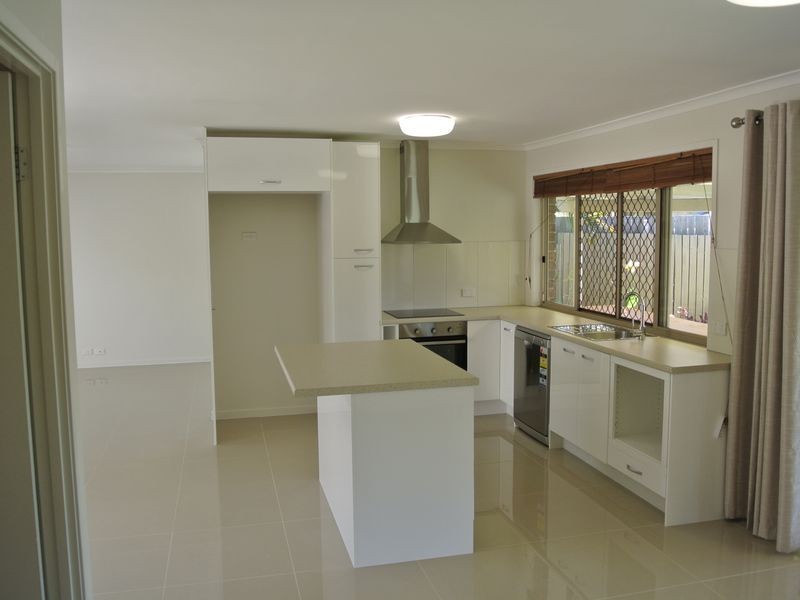 12 Jackson Court, Regents Park QLD 4118