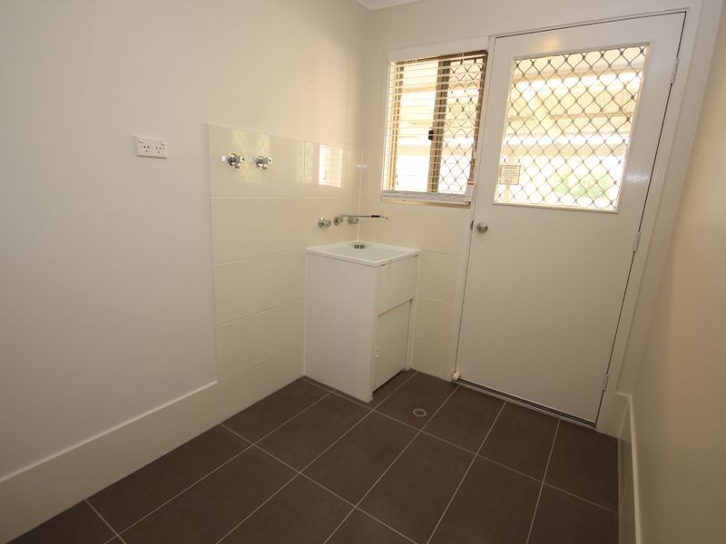 12 Jackson Court, Regents Park QLD 4118