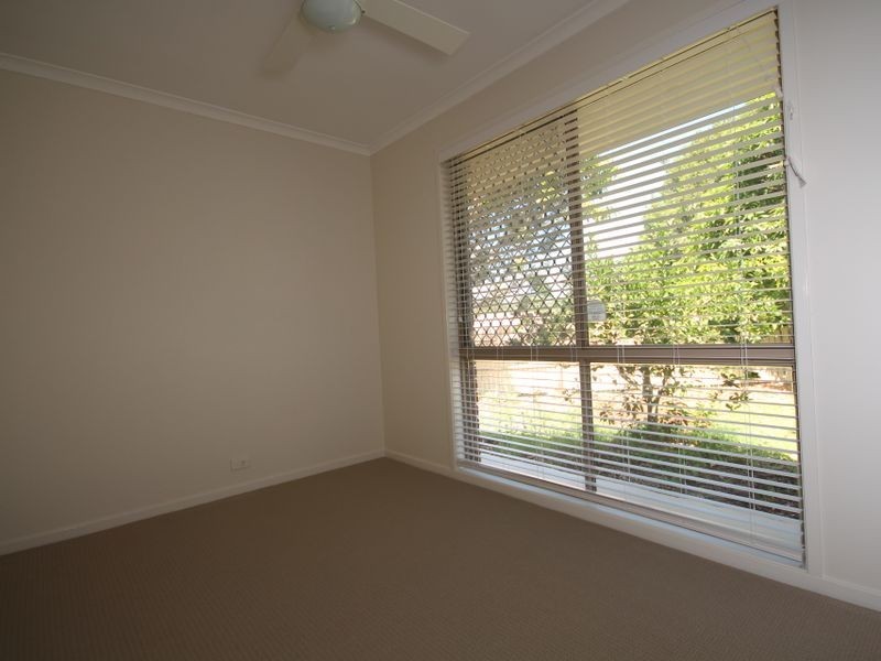 12 Jackson Court, Regents Park QLD 4118