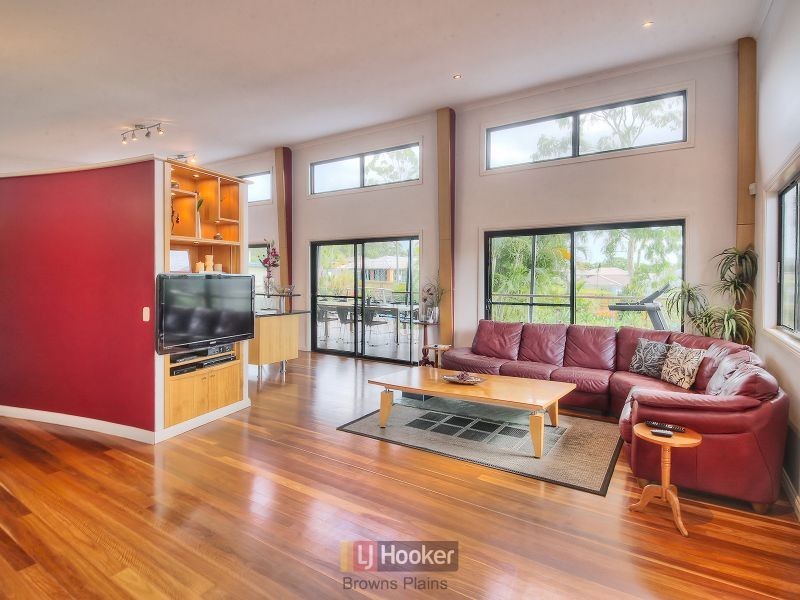 123 Peverell Street, Hillcrest QLD 4118