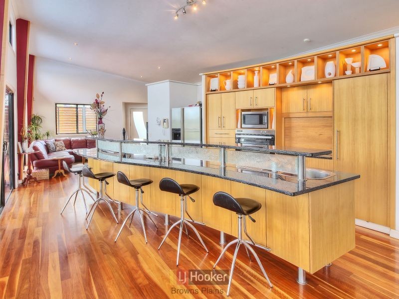 123 Peverell Street, Hillcrest QLD 4118