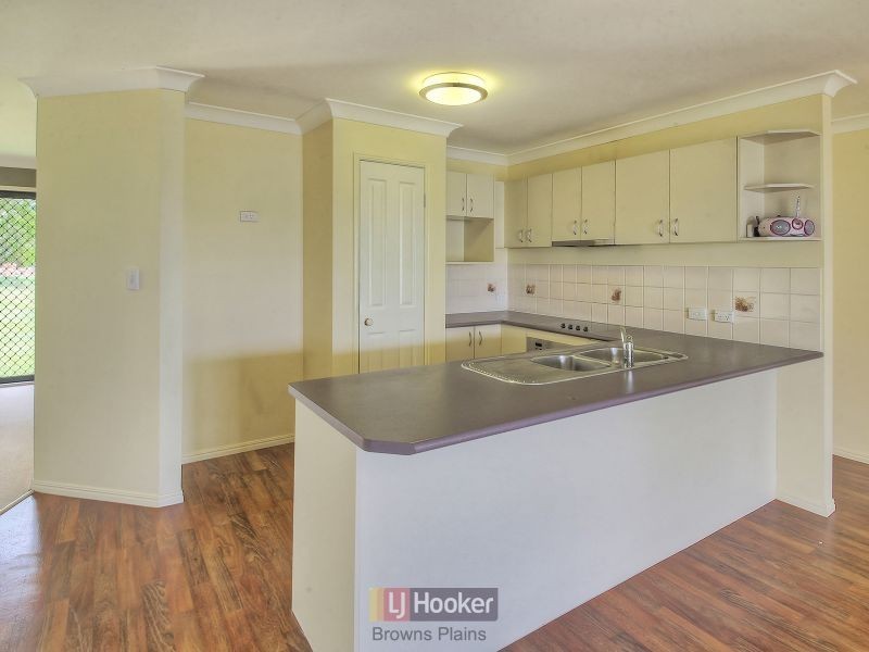 44 Rivervista Court, Eagleby QLD 4207