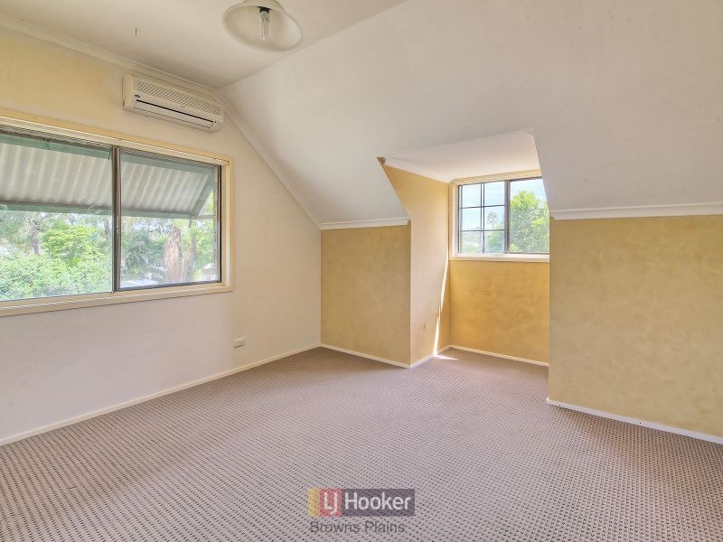 11 Bonhill Court, Hillcrest QLD 4118
