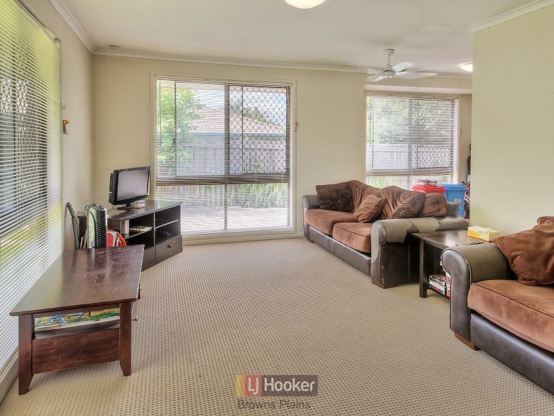20 Bywater Street, Hillcrest QLD 4118