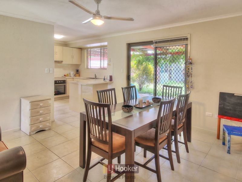 20 Bywater Street, Hillcrest QLD 4118