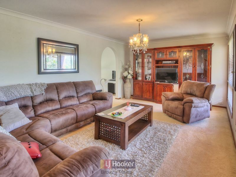 36 Conifer Street, Hillcrest QLD 4118