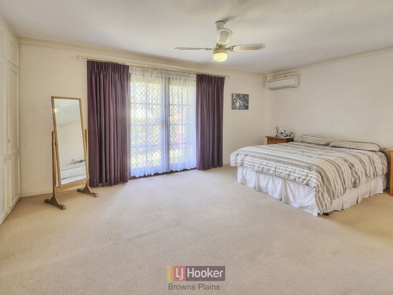 36 Conifer Street, Hillcrest QLD 4118
