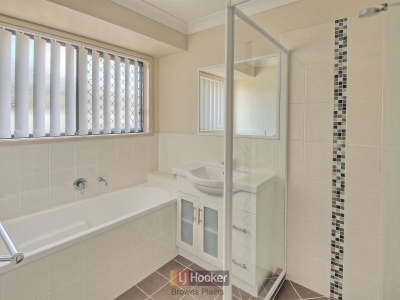 1 Elcock Avenue, Crestmead QLD 4132