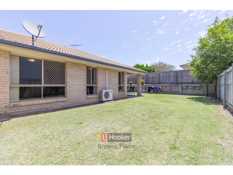 25 Paul Drive, Regents Park QLD 4118