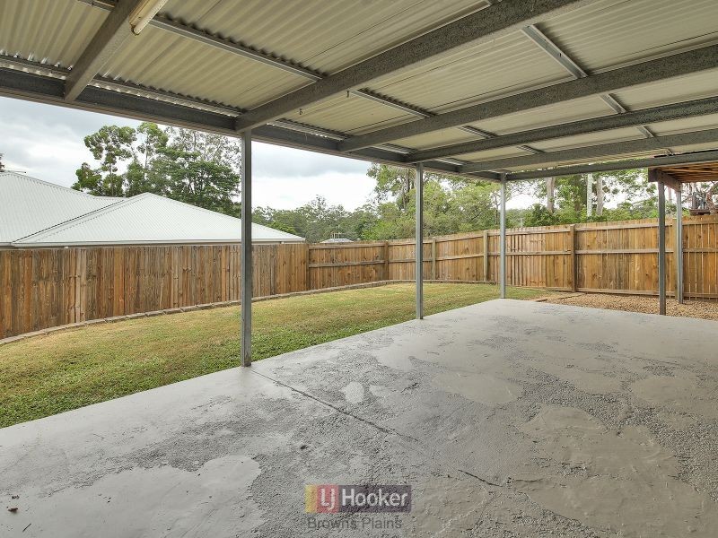 27 Highcrest Drive, Browns Plains QLD 4118