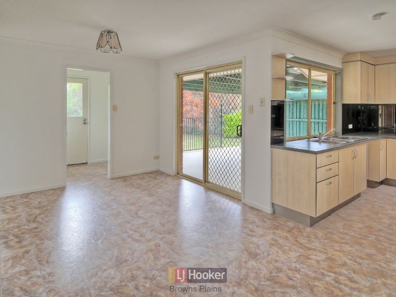 15 Brandon Street, Marsden QLD 4132