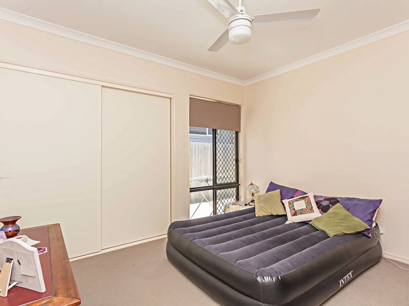 1 Ravensbourne Circuit, Waterford QLD 4133