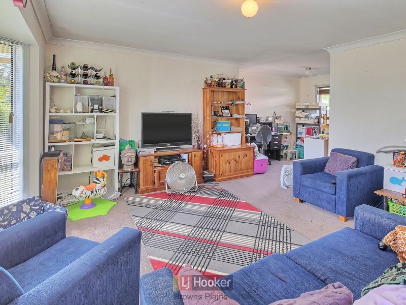 13 Burrinjuck Street, Marsden QLD 4132