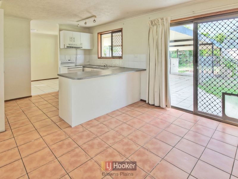 118 Estramina Road, Regents Park QLD 4118