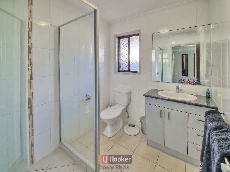 13 Barcombe Drive, Marsden QLD 4132