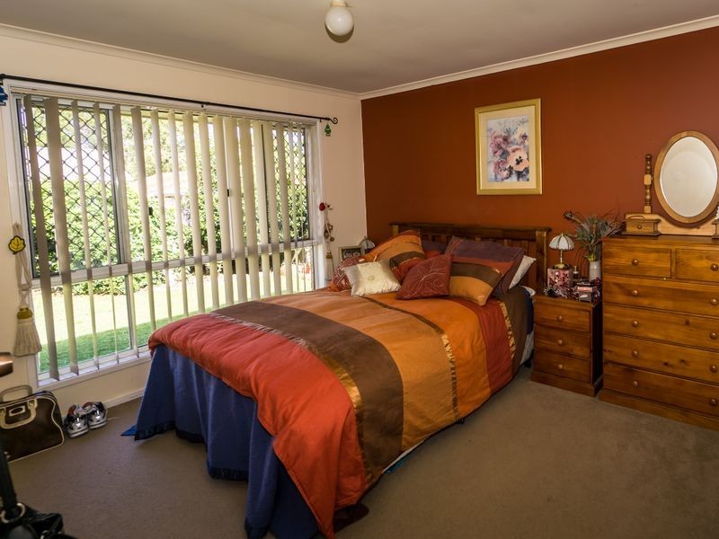 4 Hauff Close, Eagleby QLD 4207