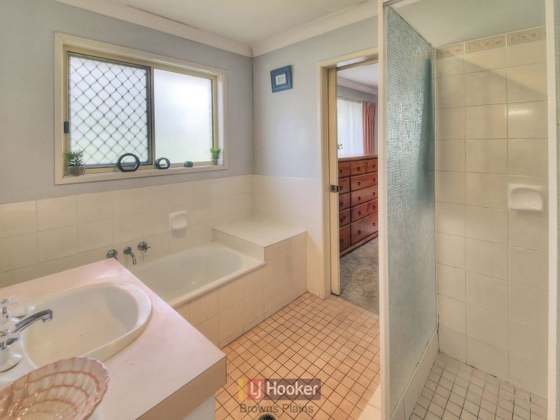 26 Brett Avenue, Browns Plains QLD 4118