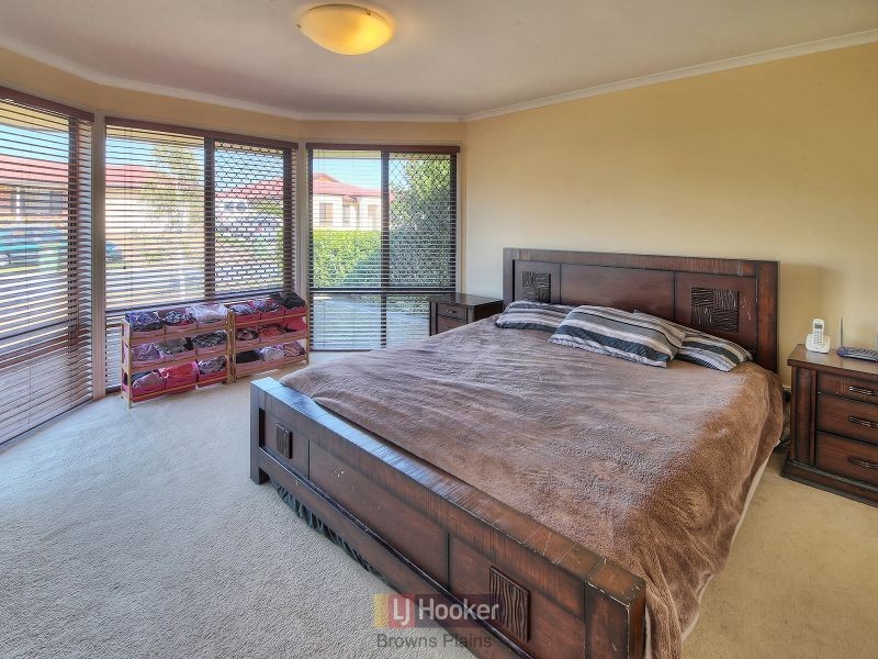 20 Cornell Close, Regents Park QLD 4118