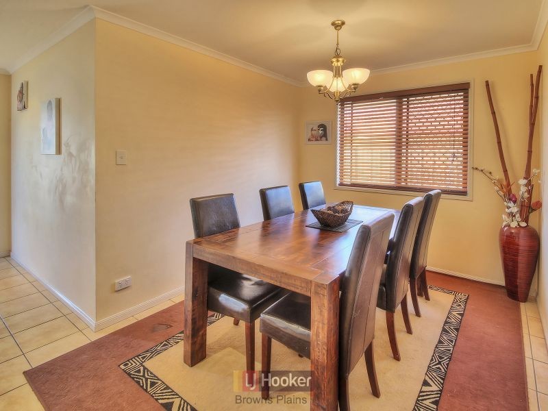 20 Cornell Close, Regents Park QLD 4118