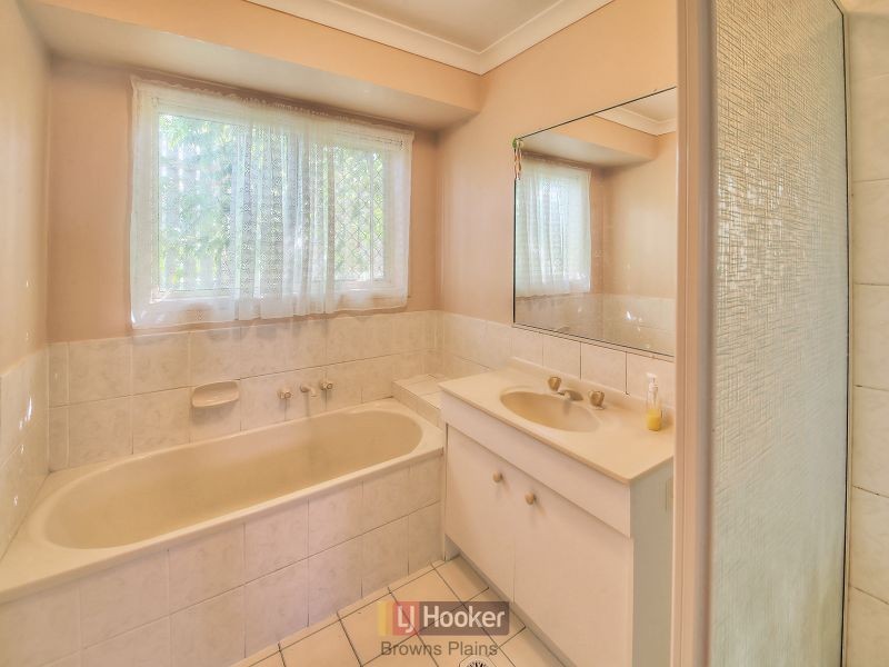 14 Lyndon Court, Boronia Heights QLD 4124