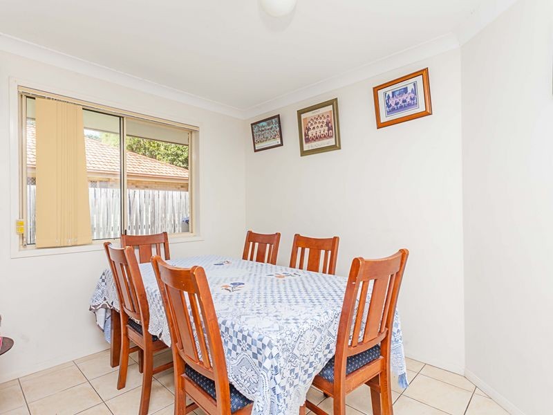 2 Pidgeon Boulevard, Crestmead QLD 4132