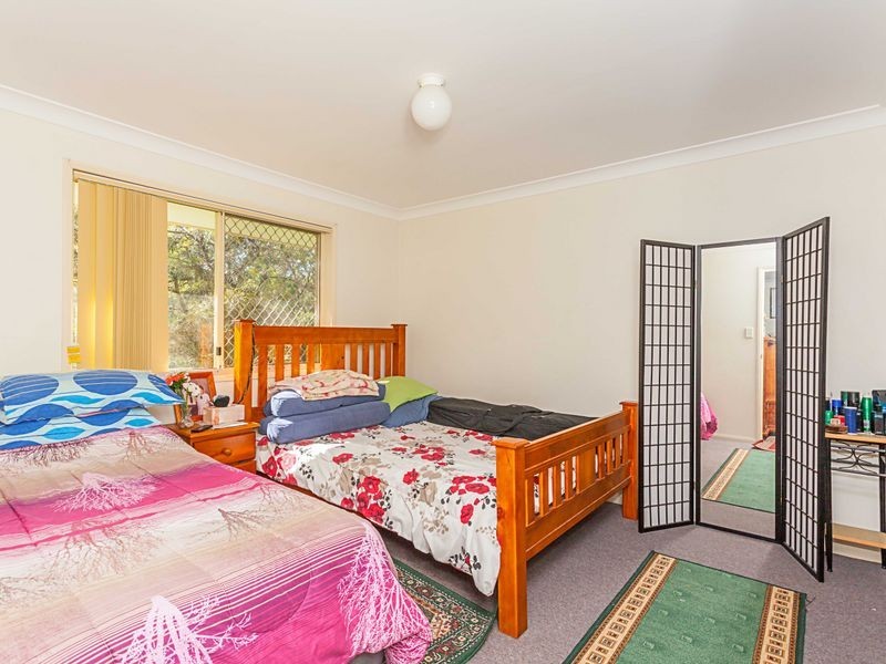 2 Pidgeon Boulevard, Crestmead QLD 4132