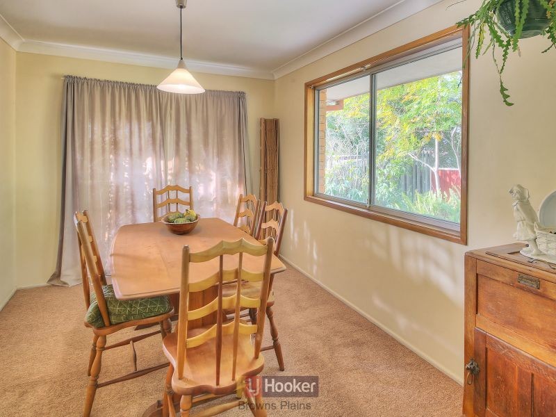 4 Volant Street, Regents Park QLD 4118