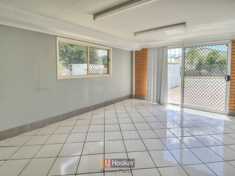 2 Blue Gum Drive, Marsden QLD 4132