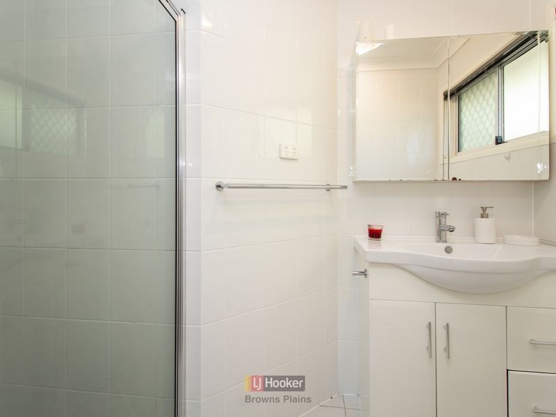 24 Royena Court, Crestmead QLD 4132