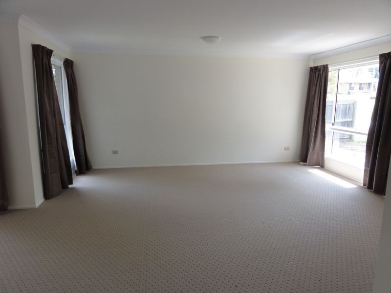 5 Leonard Street, Browns Plains QLD 4118